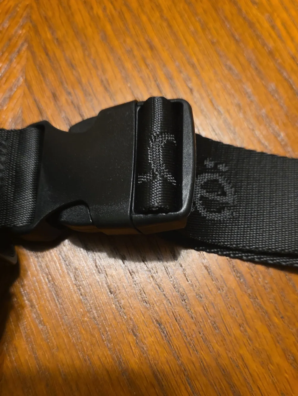 Lolë Black Sherpa Fleece Belt Bag Fanny Pack Adjustable Logo Strap EUC